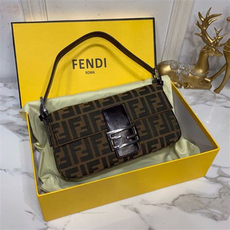 bolsa da fendi feminina|fendi briefcase.